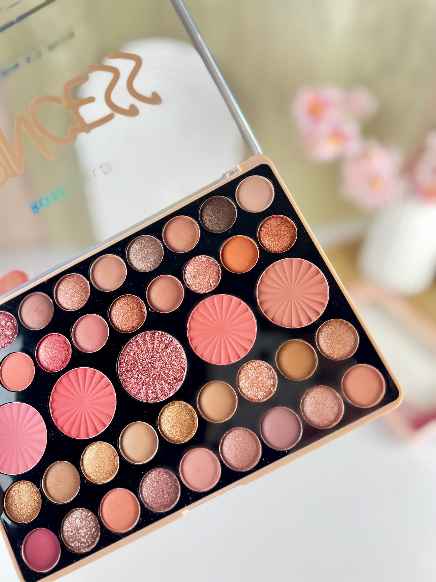 Rose Gold Eyeshadow Palette