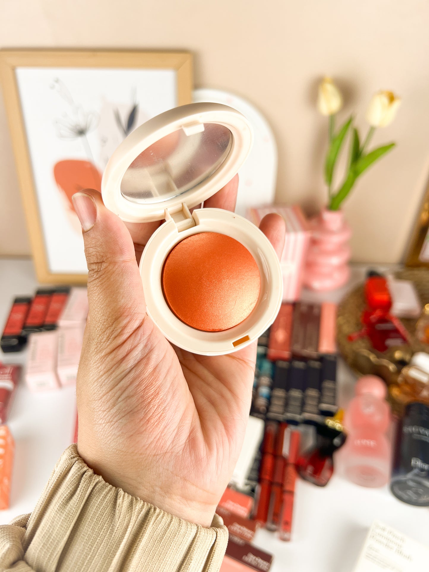Blusher Rare beauty ( mirror )